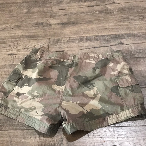 Cameo shorts - Picture 2 of 3